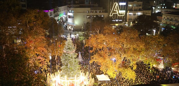 Απόψε το άναμμα του δέντρου στην Κεντρική πλατεία